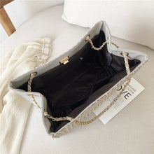 High Quality Large Capacity Ladies Handbag with Chain Shoulder Strap